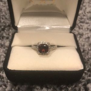 925 Silver garnet & diamond ring January stone.